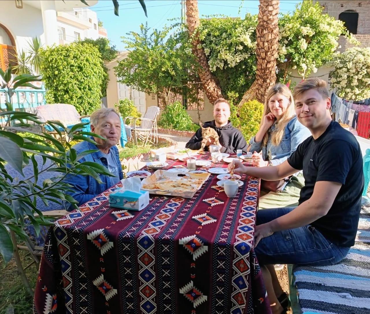 Villa Giulio Luxor Guest House Ngoại thất bức ảnh